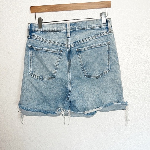 Old Navy Ski Hi Extra High Rise Button Fly Light Wash Distressed Cuffed Shorts - Picture 5 of 8